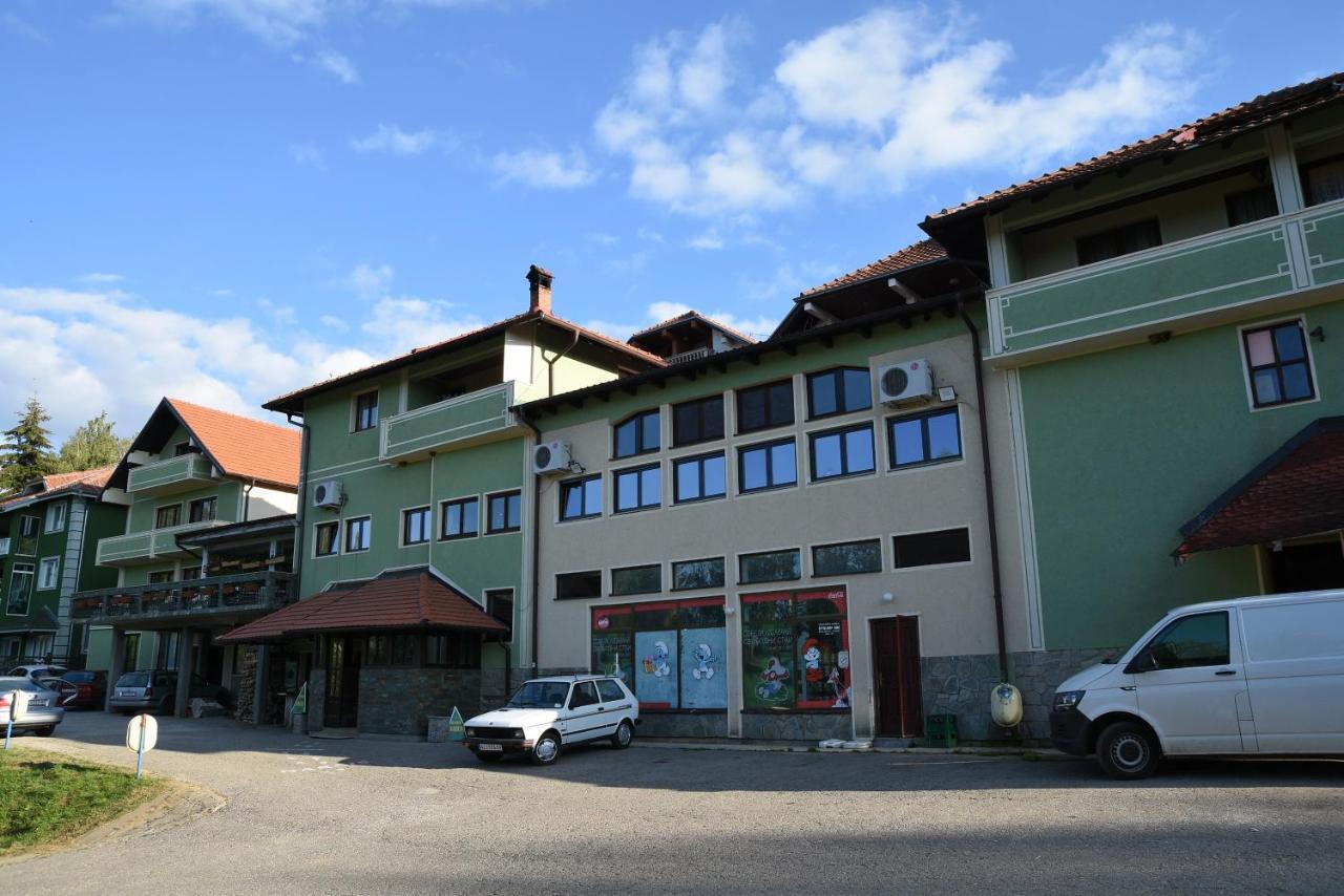 Mm Narcis Bed & Breakfast Vlasina Rid Bagian luar foto
