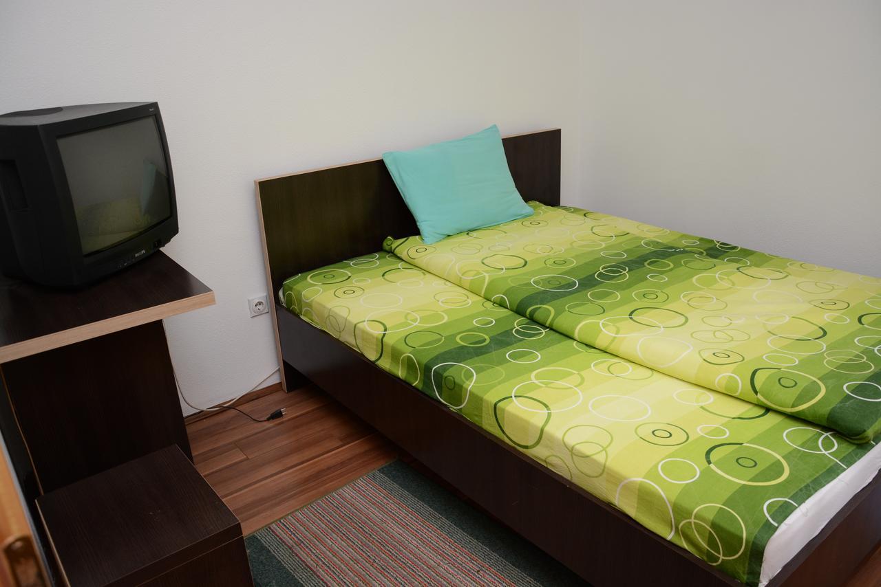 Mm Narcis Bed & Breakfast Vlasina Rid Bagian luar foto
