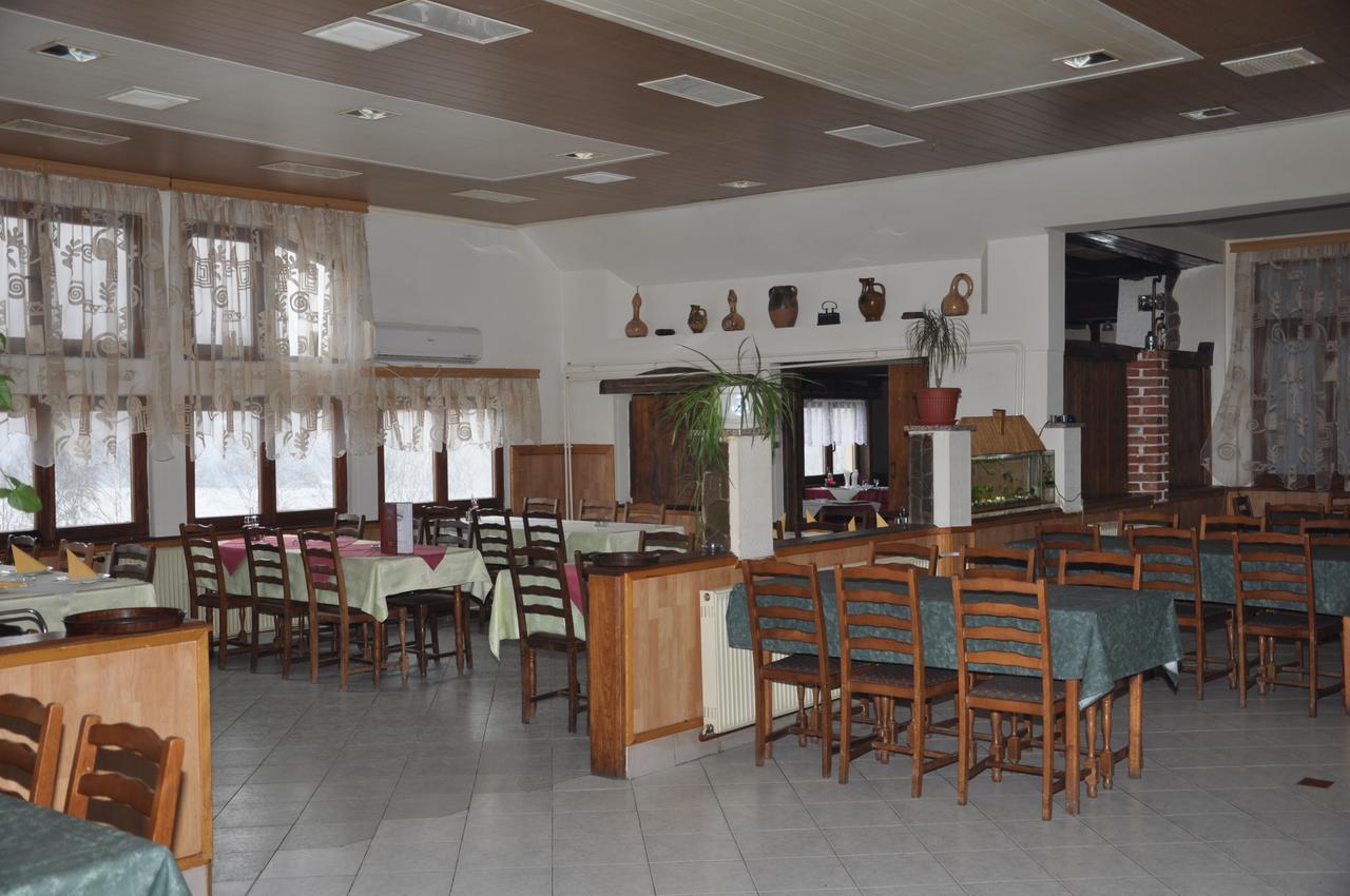 Mm Narcis Bed & Breakfast Vlasina Rid Bagian luar foto