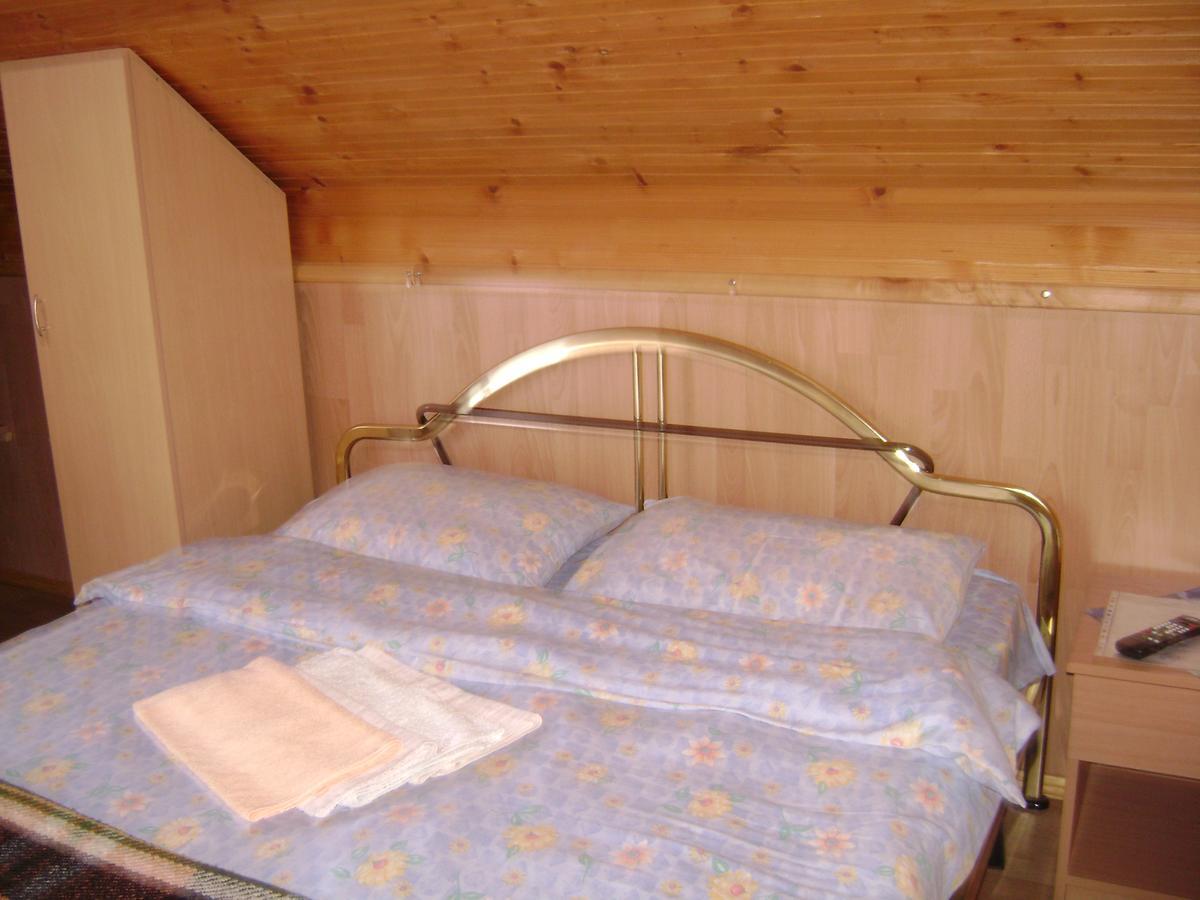Mm Narcis Bed & Breakfast Vlasina Rid Bagian luar foto