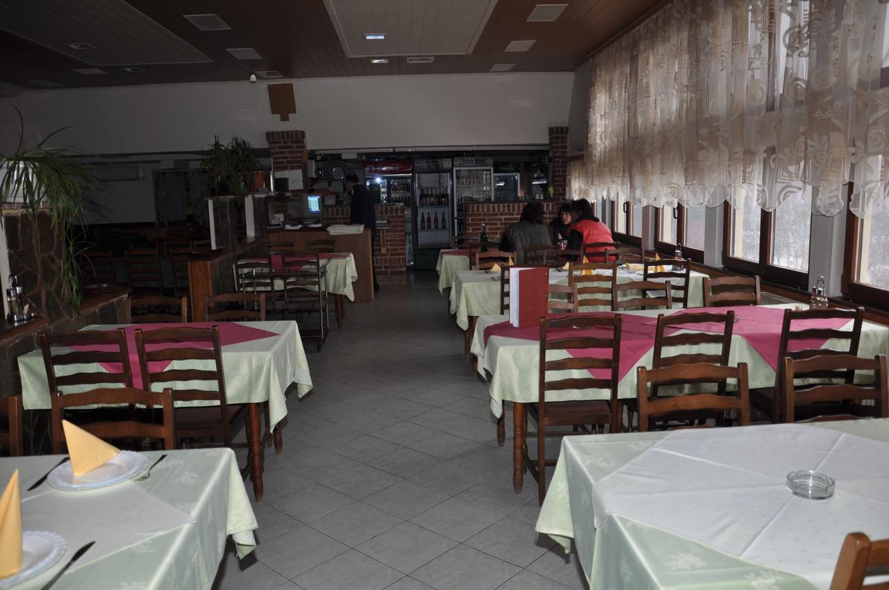 Mm Narcis Bed & Breakfast Vlasina Rid Bagian luar foto