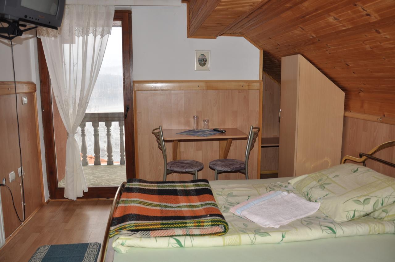 Mm Narcis Bed & Breakfast Vlasina Rid Bagian luar foto