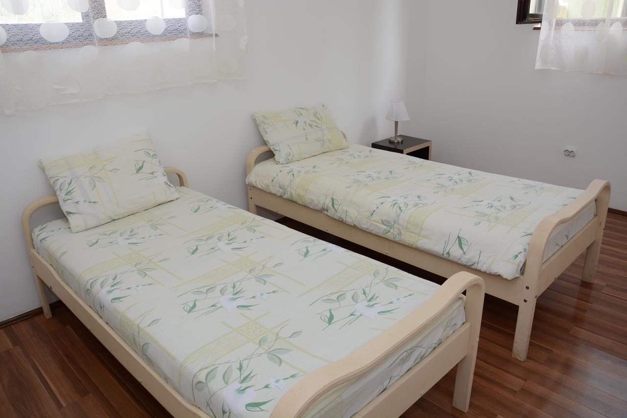 Mm Narcis Bed & Breakfast Vlasina Rid Bagian luar foto